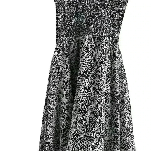 Strappy Asymetrical Summer  Dress - Picture 2 of 7